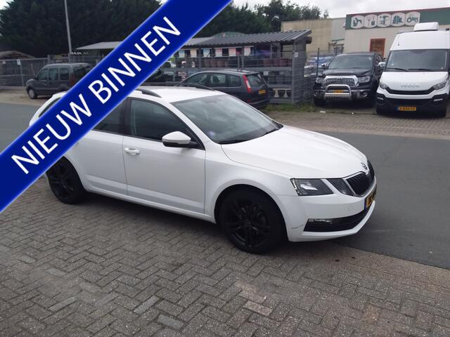 Skoda OCTAVIA Combi 1.5 TSI Greentech Ambition Business
