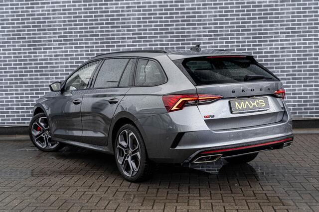 Skoda OCTAVIA Combi 1.4 TSI RS iV PHEV Business | Plug-in Hybrid | Achteruitrijcamera | Keyless Entry | Elektrische Achterklep | Elektrisch Verstelbare Voorstoelen | Leder Suedia Bekleding | Stoelmassage | Matrix LED Koplampen | Head-up Display | Cruise Control Adaptief | Dodehoekdetectie | Navigatie | Apple Carplay | Android Auto