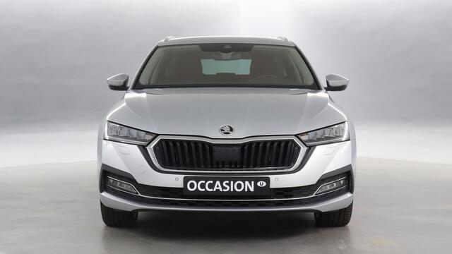 Skoda OCTAVIA Combi 1.4 TSI iV 204pk PHEV Business Edition Plus DSG / Navigatie / Adaptive Cruise Control / Parkeersensoren