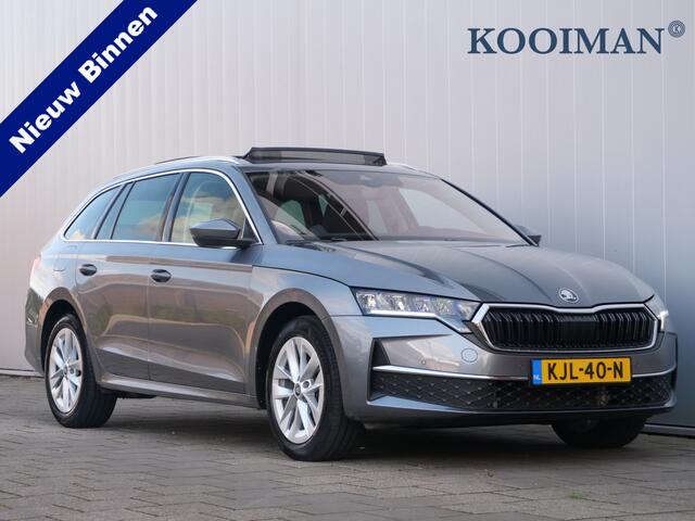 Skoda OCTAVIA Combi 1.5 TSI MHEV Business Edition Plus 150 Pk Automaat Navi / DAB / Apple Carplay / Camera / Stoelverwarming / Pano-dak