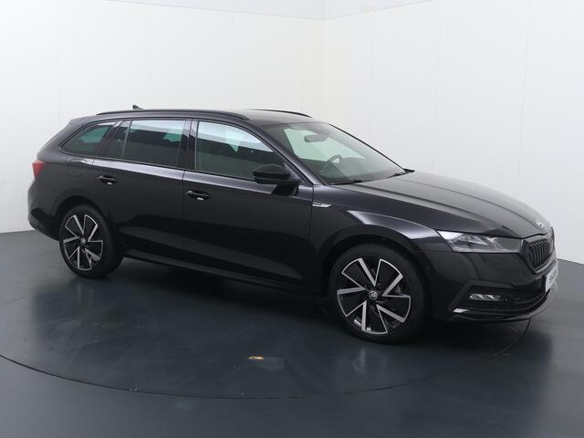 Skoda OCTAVIA Combi 1.4 TSI iV PHEV Sportline Business | 204 PK | SoH 89% | Achteruitrijcamera | Climate control | Cruise control | Matrix LED | Dodehoek detectie | Keyless Entry | Draadloze telefoonlader | Elektrische achterklep | Sfeerverlichting | Stoelverwarming | Parkeersensoren | Apple Carplay / Android Auto |