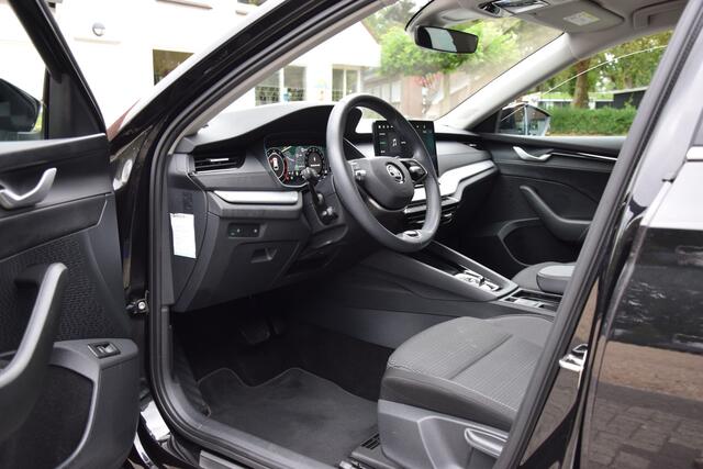 Skoda OCTAVIA Combi 1.5 TSI 150PK MHEV Business Edition DSG Automaat | Fabrieksgarantie | Org. NL | Trekhaak | Adaptive Cruise Control | Stoel en Stuurverwarming | Vitrual dashboard |
