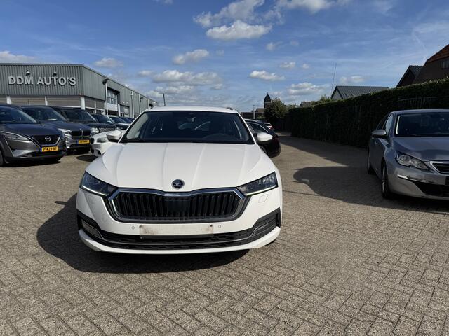 Skoda OCTAVIA Combi 2.0 TDI Automaat | Clima | Navi | B - Belgian registation