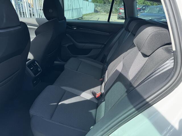 Skoda OCTAVIA Combi 2.0 TDI Automaat | Clima | Navi | B - Belgian registation