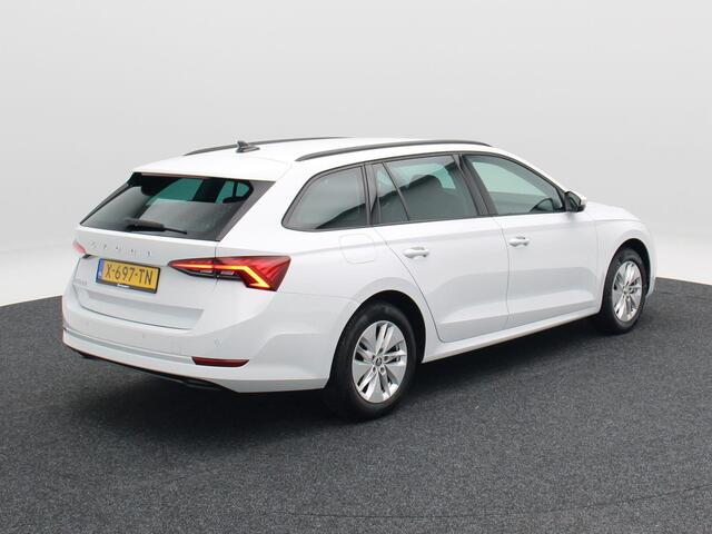 Skoda OCTAVIA Combi 1.0 TSi 110 Pk Business Edition | Stoelverwarming | Adaptive Cruise | Navigatie | CarPlay | 16 Inch | 70.153 Km !!