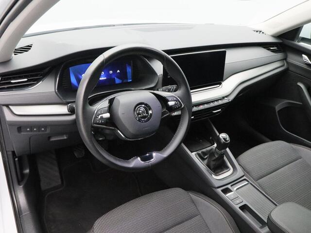 Skoda OCTAVIA Combi 1.0 TSi 110 Pk Business Edition | Stoelverwarming | Adaptive Cruise | Navigatie | CarPlay | 16 Inch | 70.153 Km !!