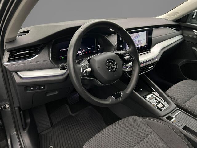 Skoda OCTAVIA Combi Business Edition Plus 1.0 eTSI 110pk DSG Automaat Adaptive cruise control, Navigatie, Parkeersensoren, App connect, Stoelverwarming, LED koplampen