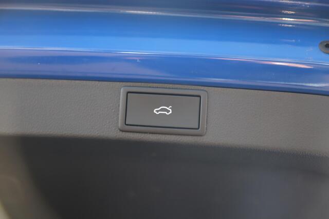 Skoda OCTAVIA Combi 1.0 e-TSI Business Edition 110PK Automaat Navigatie Carplay Stoelverwarming Climate Cruise Elektrische Achterklep