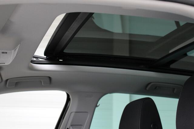 Skoda OCTAVIA Combi 1.4 TSI iV PHEV Business Edition | Panoramadak | Navigatie | PDC + Camera | Trekhaak