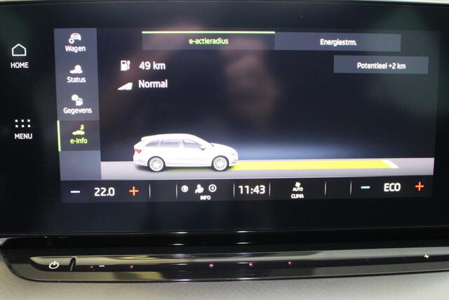 Skoda OCTAVIA Combi 1.4 TSI iV PHEV Business Edition | Panoramadak | Navigatie | PDC + Camera | Trekhaak