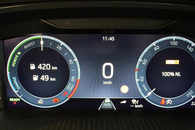 Skoda OCTAVIA Combi 1.4 TSI iV PHEV Business Edition | Panoramadak | Navigatie | PDC + Camera | Trekhaak