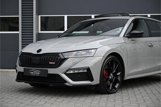 Skoda OCTAVIA Combi 2.0 TSI iV RS 245 PK / PANO / HEAD UP / CAMERA / LED MATRIX / SFEERVERLICHTING / NARDO