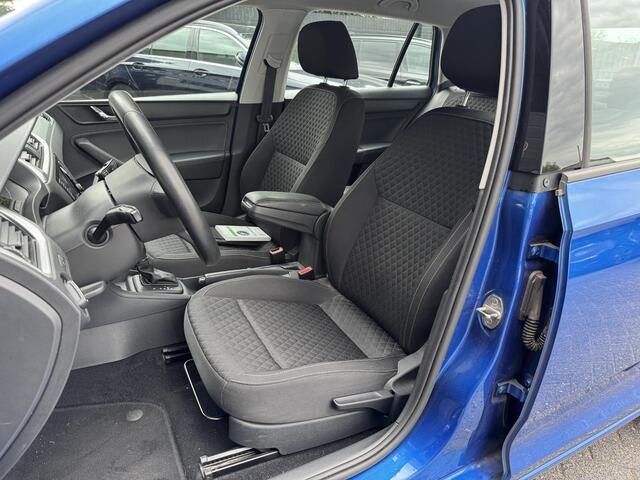 Skoda RAPID Spaceback 1.2 TSI Greentech Drive | Navigatie | Trekhaak | Parkeersensoren | Lichtmetalen Velgen |