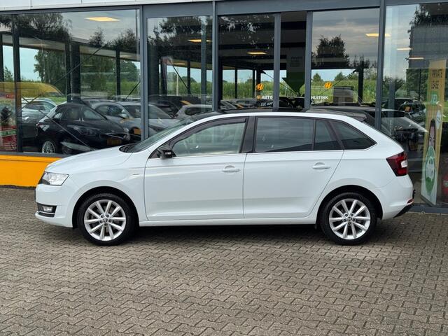 Skoda RAPID 1.0 TSI Greentech Clever - camera - panoramadak - stoelverwarming