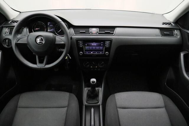 Skoda RAPID Spaceback 1.0 TSI Greentech Clever 2018 | Airco | Parkeersensoren | Elektrische Ramen | LED | Radio | Bluetooth | 2 Sleutels