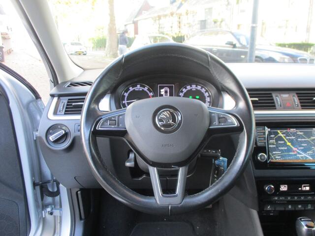 Skoda RAPID Spaceback 1.0 TSI Greentech Drive 5-drs / AUTOMAAT / AIRCO / NAVI / TREKHAAK / 81dkm