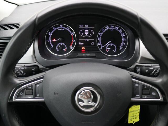 Skoda RAPID Spaceback 1.0 TSI Greentech Clever / Apple CarPlay & Android Auto / LMV / Cruise Control / Airco Climate Control / Parkeersensoren achter / Navigatie /