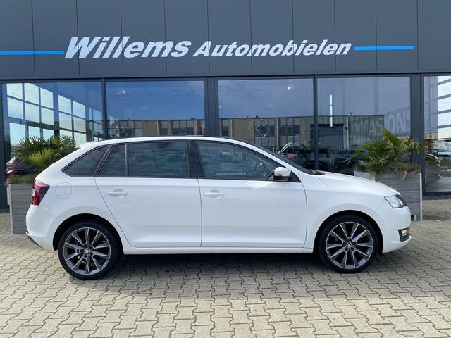 Skoda RAPID Spaceback 1.0 TSI Greentech Drive Panorama dak, Stoelverwarming & Lederen Bekleding