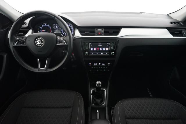 Skoda RAPID Spaceback 1.0 TSI Greentech Drive | Panoramdak | Trekhaak