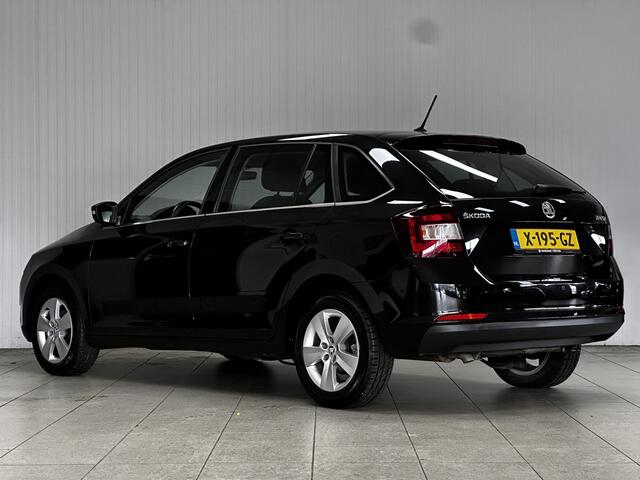 Skoda RAPID Spaceback 1.0 TSI Greentech Clever/ Extra getint glas/ 16'' LMV/ Apple + Android/ Stoelverw./ Navi/ Clima/ Cruise/ Elek. pakket/ Isofix/ Bluetooth/ Armsteun/ Multi. LEDER. Stuur/ PDC/ Chroom/ Dagrijverl.