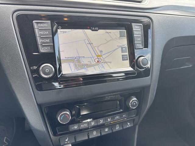 Skoda RAPID Spaceback 1.0 TSI Clever Automaat Carplay / Stoelverwarming / All-Seasons