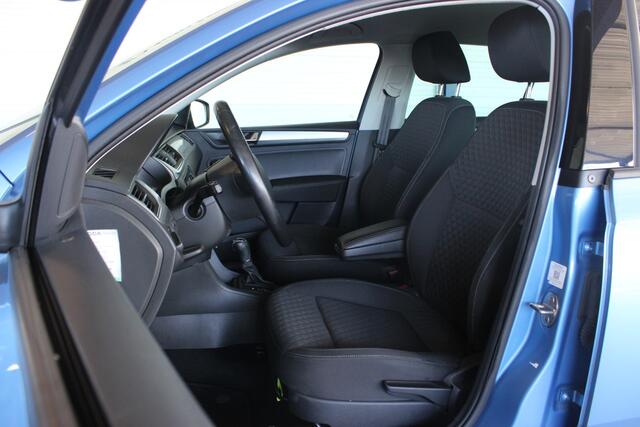 Skoda RAPID Spaceback 1.0 TSI Greentech Drive Trekhaak | Cruise | Navi | Bluetooth | Clima | Stoelverw. | Privacy glass | 16" LMV | PDC
