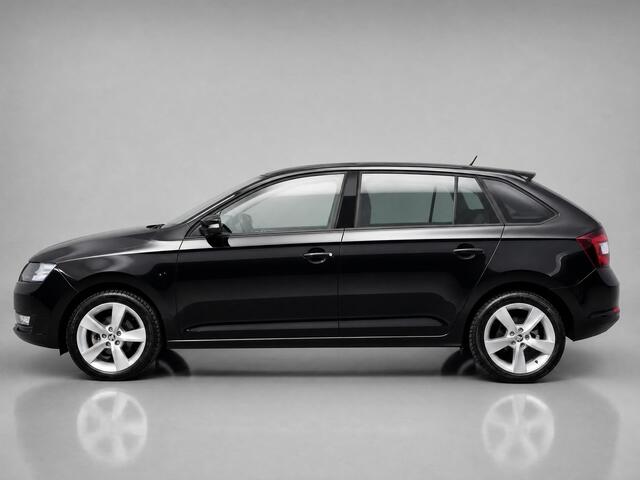 Skoda RAPID Spaceback 1.0 TSI Greentech Clever / Airco / Stoelverwarming / Parkeersensoren achter / Lichtmetaal 16 inch / All season /