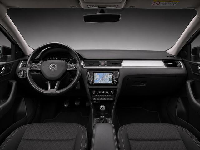 Skoda RAPID Spaceback 1.2 TSI| Pano|CruiseControl|Navi|PDC|StoelVerwarming| Greentech Drive