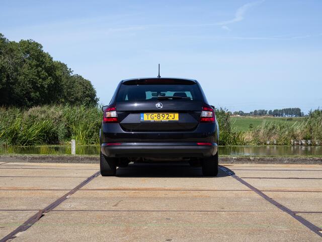 Skoda RAPID Spaceback 1.0 TSI Greentech Clever 16" Apple CarPlay Stoelverwarming