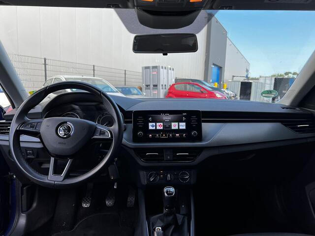 Skoda SCALA 1.0 TSI Ambition | NL Auto | Apple Carplay / Android Auto | Goed onderhouden | All Season banden |