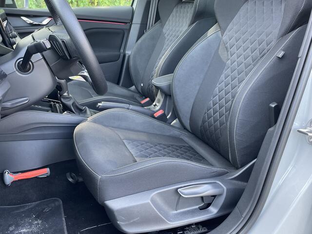 Skoda SCALA 1.0 TSI 110pk Sport Business DSG / Apple Carplay / Panoramadak / Camera