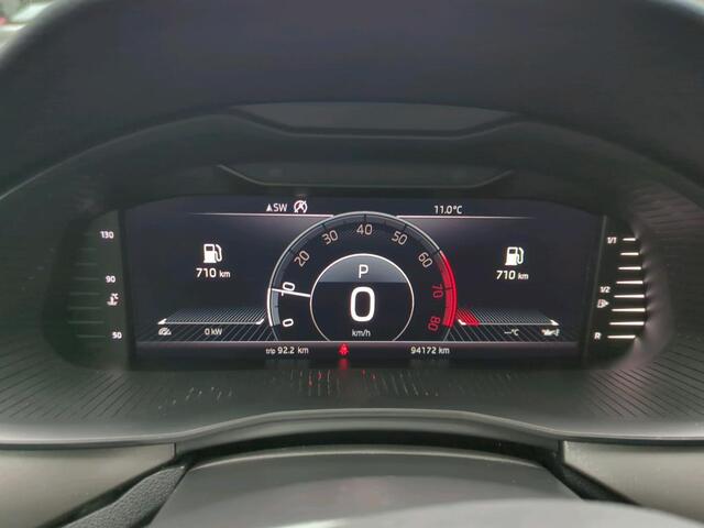 Skoda SCALA 1.5 TSI 150pk DSG Business Edition Plus Panoramadak Trekhaak Navigatie Winterpakket 18" LMV