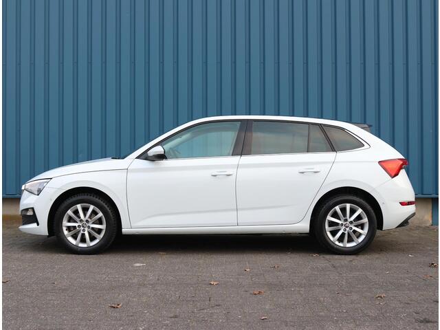 Skoda SCALA 110pk TSI Edition |1ste eigenaar | Glazen dak | Camera | Winterpakket | Trekhaak | LEER | AUTOMAAT