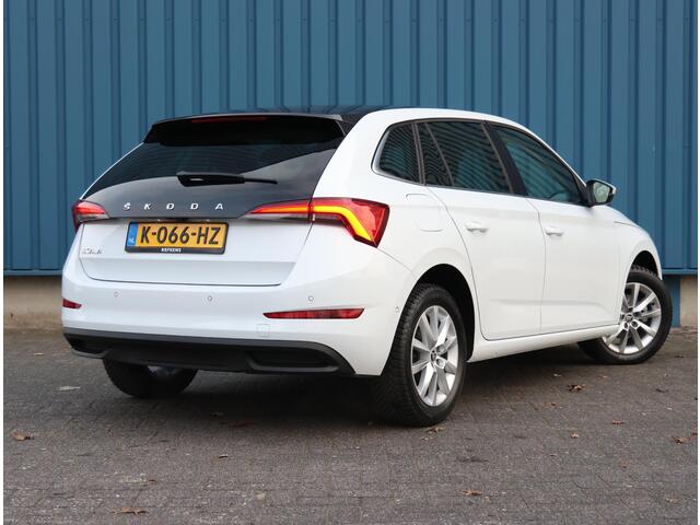 Skoda SCALA 110pk TSI Edition |1ste eigenaar | Glazen dak | Camera | Winterpakket | Trekhaak | LEER | AUTOMAAT