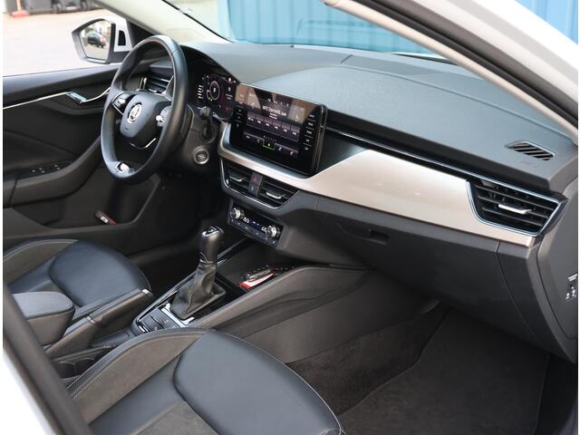 Skoda SCALA 110pk TSI Edition |1ste eigenaar | Glazen dak | Camera | Winterpakket | Trekhaak | LEER | AUTOMAAT