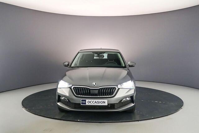 Skoda SCALA Ambition 1.0 TSI 110pk Cruise control, Parkeersensor achter, Airco, DAB, Radio, Bluetooth, App connect, LED koplampen