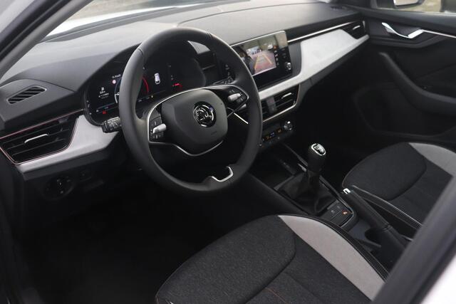Skoda SCALA 1.0 TSI 115pk Business Edition | Stoelverwarming | Draadloze telefoonlader, | Private lease ¤526