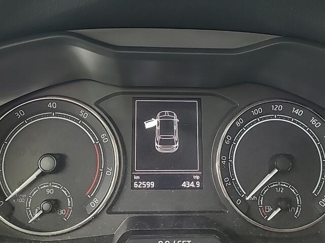 Skoda SCALA 1.0 TSI Style (111 PK) 1e-Eig. ¦KODA-Dealer-Onderh. BOVAG-Garantie. NL-Auto. Half-Leer, Navigatie/Apple-Carplay/Android-Auto, Cruisecontrol, Keyless-Start, Parkeersensoren, DAB, Lm-Velgen-16Inch, Privacy-Glas