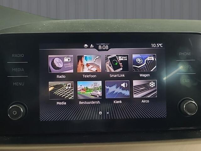 Skoda SCALA 1.0 TSI Style (111 PK) 1e-Eig. ¦KODA-Dealer-Onderh. BOVAG-Garantie. NL-Auto. Half-Leer, Navigatie/Apple-Carplay/Android-Auto, Cruisecontrol, Keyless-Start, Parkeersensoren, DAB, Lm-Velgen-16Inch, Privacy-Glas