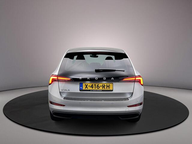 Skoda SCALA Sport Business 1.0 TSI 110pk Panoramadak, Cruise control, Airco, Parkeersensoren, App connect, Bluetooth, LED koplampen, DAB, Radio