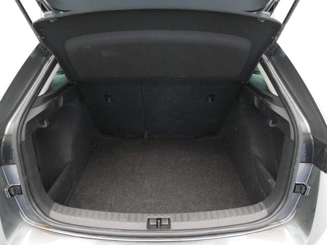 Skoda SCALA 1.0 TSI 110pk DSG Ambition Navigatie Pdc Airco Lm Velgen