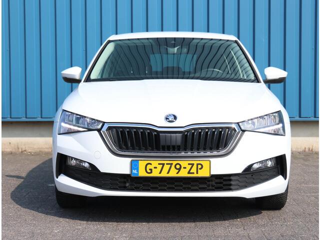Skoda SCALA 116pk TSI Ambition | 1ste eigenaar | Climate | Trekhaak | Parkeersensoren | AppleCarPlay/Android Auto | LED