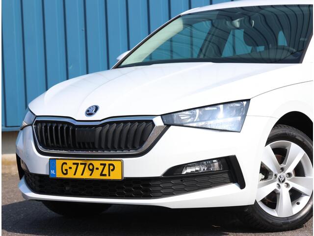 Skoda SCALA 116pk TSI Ambition | 1ste eigenaar | Climate | Trekhaak | Parkeersensoren | AppleCarPlay/Android Auto | LED