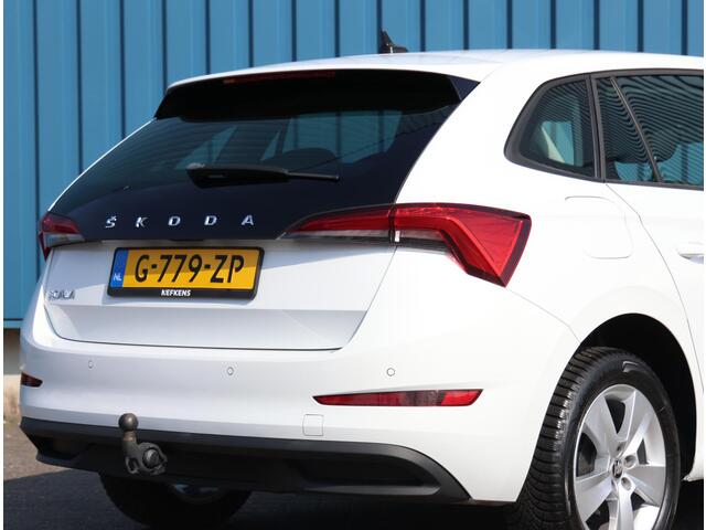 Skoda SCALA 116pk TSI Ambition | 1ste eigenaar | Climate | Trekhaak | Parkeersensoren | AppleCarPlay/Android Auto | LED