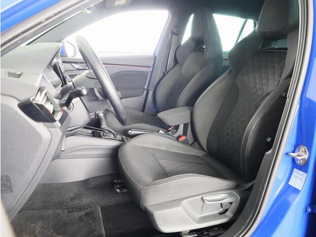 Skoda SCALA 1.0 TSI Sport Business 115 pk Automaat (DSG) | Navigatie | Parkeersensoren achter | Achteruitrijcamera | Cruise control | Stoelverwarming | Digitaal instrumentenpaneel |