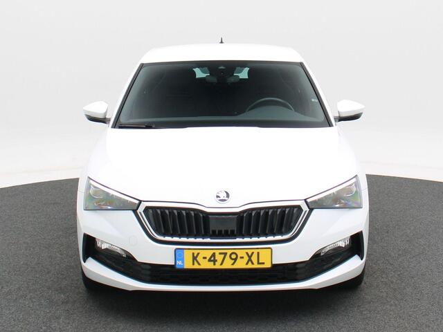Skoda SCALA 1.0 TSi 110 Pk Automaat Sport Business | Full LED | Navigatie | Privacy Glass | Sportstoelen | 16 Inch | Camera | 59.666 Km!!