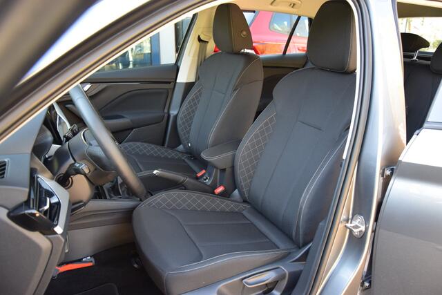 Skoda SCALA 1.0 TSI 110PK Ambition | Fabrieksgarantie | Org. NL | Virtual Cockpit | PDC Achter | Navigatie | Full LED | Apple Carplay/Android Auto | Cruise Control | Verkeersbordherkenning |