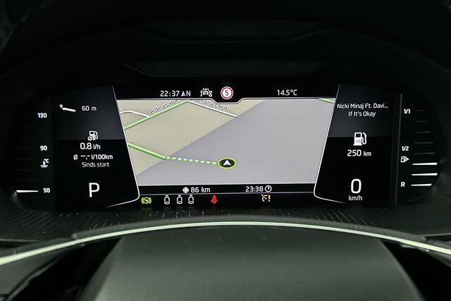 Skoda SCALA 1.0 TSI Business Edition | LED | Apple carplay | Cruise control | Navigatie | Stoelen verwarmd
