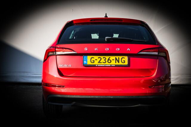 Skoda SCALA 1.0 TSI 116pk Ambition Full led/ Carplay/ Navigatie apps/ Airco/ Cruise control/ 17" lmv/ Dab