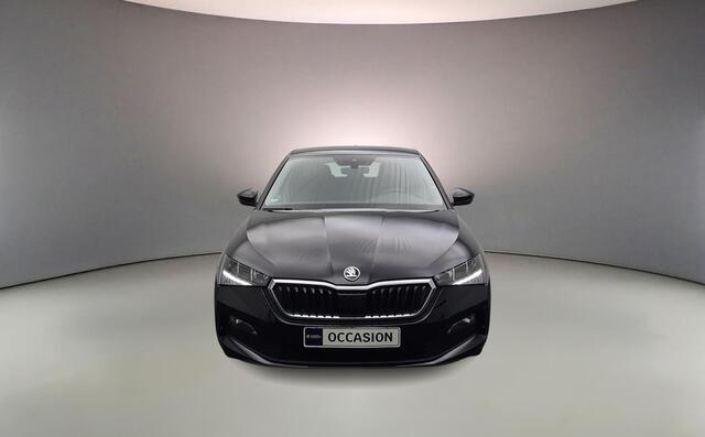 Skoda SCALA Ambition 1.0 TSI 110pk Cruise control, Airco, DAB, Radio, Bluetooth, App connect, LED koplampen, Parkeersensor achter